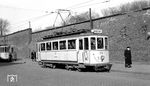 Tw 13 an der Endstation in Düren. Der von Herbrand/AEG 1913 gebaute Triebwagen wurde 1961 ausgemustert. (02.1953) <i>Foto: Karl Wyrsch, Slg. D. Ammann</i>