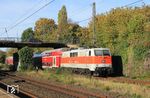 Auch im goldenen Oktober 2022 wieder im Einsatz: 111 111 von DB-Gebrauchtzug mit NX-Ersatzzug RB 31396 nach Köln in Wuppertal-Sonnborn. (27.10.2022) <i>Foto: Wolfgang Bügel</i>