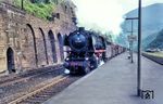 Mit einem langen Güterzug aus Koblenz dampft 44 383 vom Bw Ehrang durch den Bahnhof Eller (seit 1969 Ediger-Eller).  (10.06.1967) <i>Foto: Robin Fell</i>