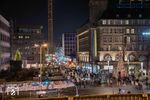 Ziel des Dampfsonderzuges aus Rotterdam war der Weihnachtsmarkt in Essen, der in unmittelbarer Nähe des Hauptbahnhofs liegt. Dieser wurde als "European Best Christmas Markets" ausgezeichnet. Mit seinen rund 170 Ständen gilt er einer der schönsten Weihnachtsmärkte Deutschlands.  (17.12.2022) <i>Foto: Joachim Schmidt</i>