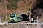427 012 als RE 33086 von Dortmund nach Siegen am Rahrbacher Tunnel bei Welschen-Ennest.   (17.12.2022) <i>Foto: Zeno Pillmann</i>