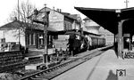 57 3211 mit P 1344 aus Iserlohn (Ankunft 17.01 Uhr) im Bahnhof Letmathe. (02.1954) <i>Foto: Karl Wyrsch, Slg. D. Ammann</i>