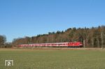 111 019 mit einer weiteren 111 am Meridian-Ersatzzug RB 79020 bei Zorneding zwischen München und Grafing. (24.02.2014) <i>Foto: Stefan von Lossow</i>