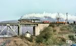 44 482 vom Bw Ehrang hat soeben den Bahnhof Bullay durchfahren und überquert nun die Mosel in Richtung Heimat. (04.1968) <i>Foto: Robin Fell</i>
