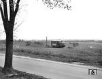 Der MAN-Triebwagen T 26 (Baujahr 1958) auf dem am 29. September 1973 stillgelegten Abschnitt zwischen Barmstedt und Bad Oldesloe nahe Grabau. (05.1966) <i>Foto: Reinhard Todt</i>