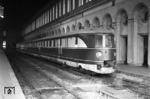 SVT 137 234 der Reichsbahn als TS 55 "Vindobona" (Wien - Berlin) in Wien Franz-Josefs-Bahnhof. (1958) <i>Foto: A. Wagner</i>