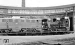 89 7513 mit der in Hannover beheimateten E 10 302 auf der Drehscheibe ihres Heimat-Bw. (23.08.1964) <i>Foto: Karl Wyrsch, Slg. D. Ammann</i>