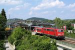 111 068 mit RB 5427 (München - Innsbruck) im 2001 neu eröffneten Bahnhof Starnberg Nord. (10.06.2007) <i>Foto: Stefan von Lossow</i>