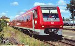 Im Bahnhof Aulendorf steht 611 512/012 als IRE 3260 nach Stuttgart bereit. Dahinter wartet 611 028/528. (22.08.2007) <i>Foto: Prof. Dr. Dietmar Bönke</i>