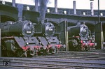 03 259, 03 285 und 01 1105 warten im Bw Hamburg-Altona auf die nächsten Einsätze. (1967) <i>Foto: K.D. Hensel</i>