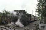 Von 1946 bis 1983 endete die Selketalbahn in Straßberg. 99 5902 hat bereits umgesetzt und wartet mit ihrem Personenzug auf die Rückfahrt nach Gernrode. (11.08.1977) <i>Foto: Will A. Reed</i>