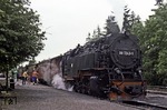 99 7243 mit einem Personenzug nach Eisfelder Talmühle im Bahnhof Drei Annen Hohne. (11.08.1977) <i>Foto: Will A. Reed</i>
