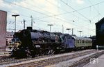 01 1058 vor dem F 191 "Holland-Skandinavien-Express" (Hoek van Holland - Kobenhavn) in Bremen Hbf. (06.1965) <i>Foto: Robin Fell</i>