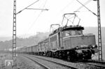 194 264 (Bw Aschaffenburg) schiebt bei Hain im Spessart einen Güterzug über die Rampe Laufach - Heigenbrücken. (26.07.1969) <i>Foto: Wolfgang Bügel</i>