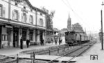 E 32 20 fährt mit P 1737 aus Zell (Wiesental) in den Bahnhof Schopfheim ein.  (31.10.1965) <i>Foto: Karl Wyrsch, Slg. D. Ammann</i>